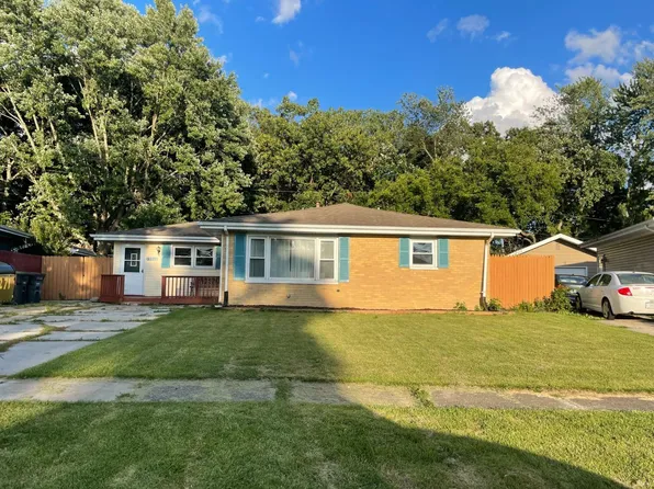 6271 Oregon St, Hobart, IN 46342