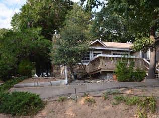 374 Davos Dr, Crestline, CA 92325