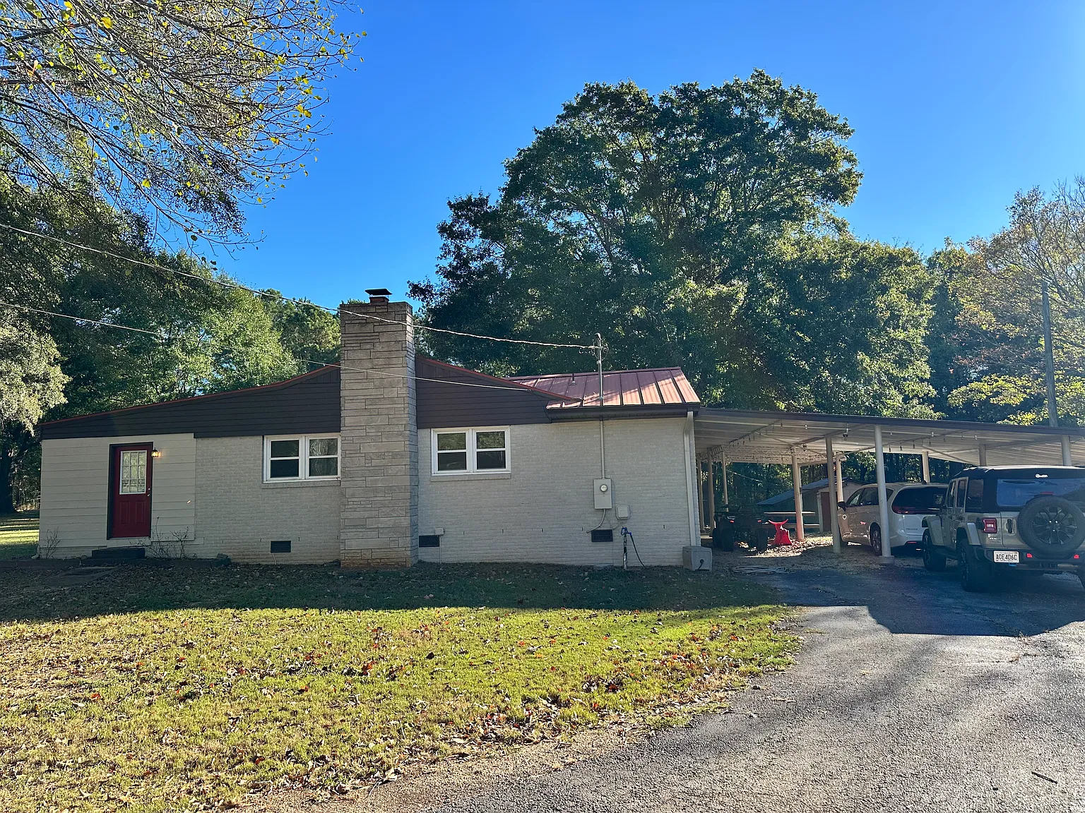 3 bed, 1870 sqft, $2,000 — Photo 2