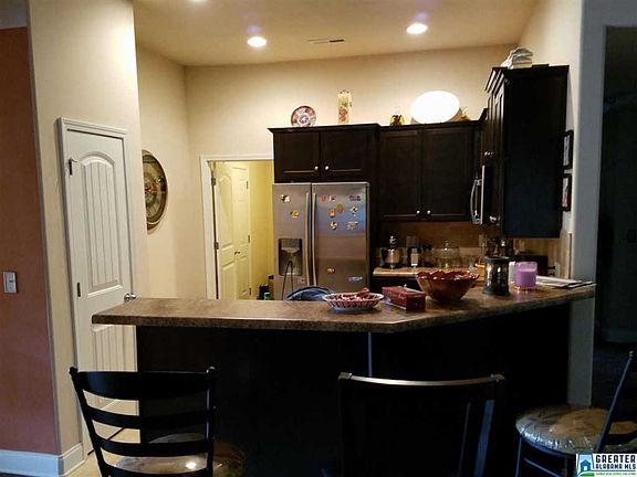 5th image of 965 Clover Ave