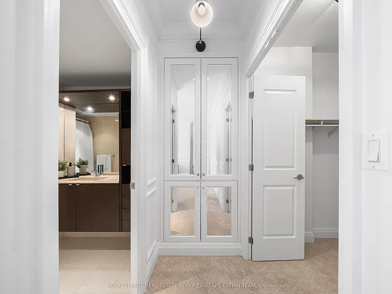 1430 Yonge St #509 — Photo 21