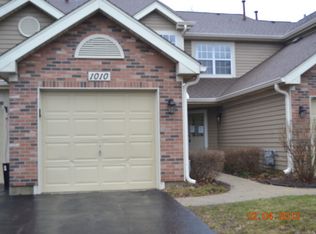 1010 Rockport Dr, Carol Stream, IL 60188