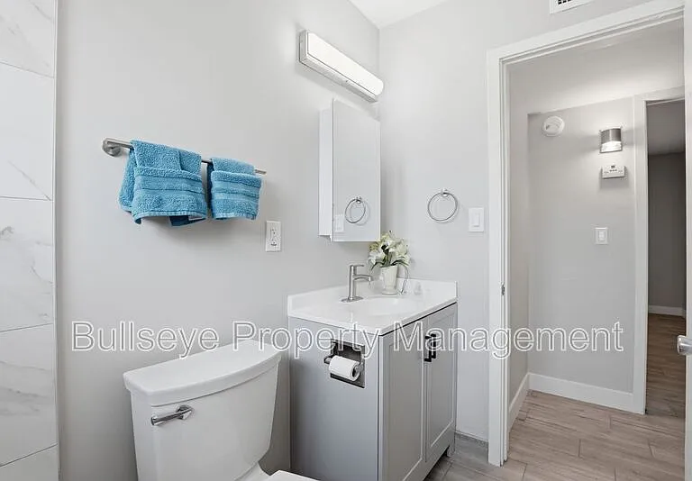 1721 E Moreland St #2 — Photo 14