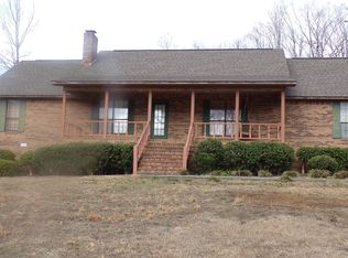 576 Raven Ln, Hamilton, AL 35570