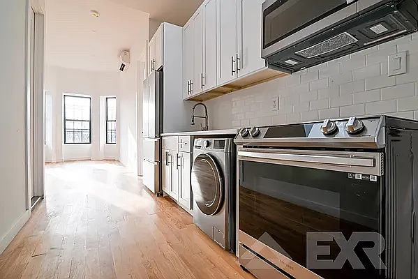 203 Van Buren St #2A — Photo 1