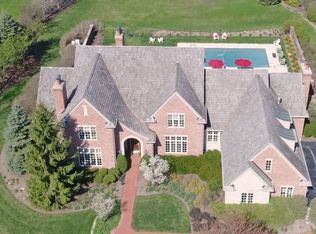 540 Stablewood Ln, Lake Forest, IL 60045