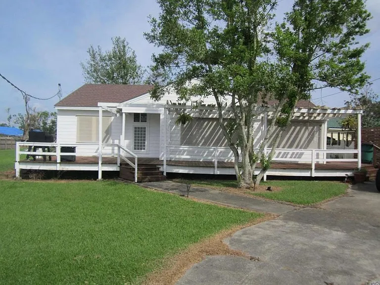 17457 E Main St — Photo 2