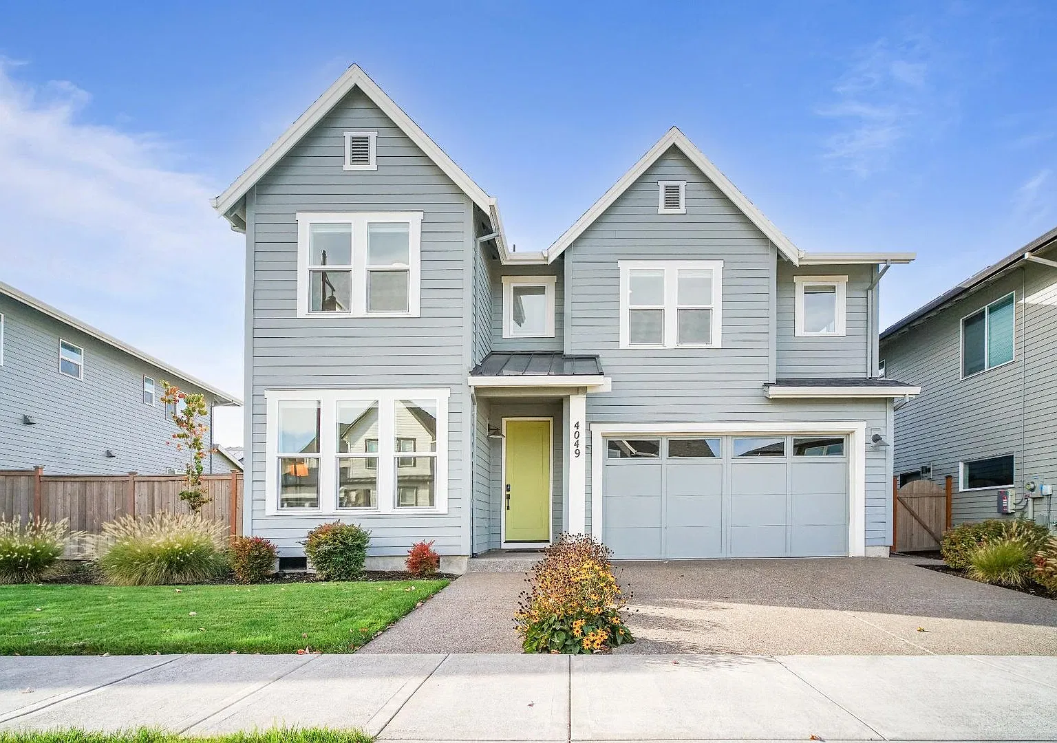 Beautifully Maintained Reeds Crossing Home with Tons of Upgrades Throughout!! — Photo 1