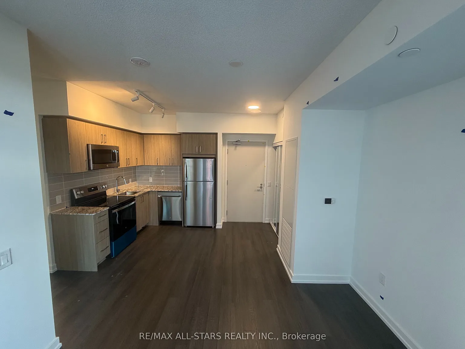 1 bed, $2,000 — Photo 2