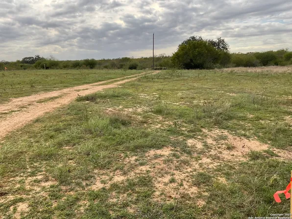 172 Sylas Hayes Loop LOT 19, Leming, TX 78064
