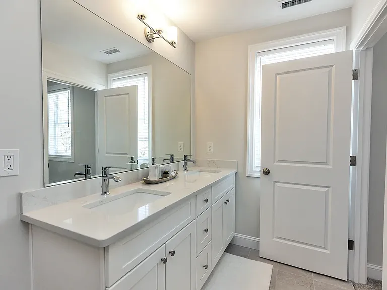 17 Woodmans Ln — Photo 14