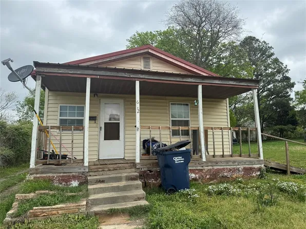 612 W College Ave, Seminole, OK 74868