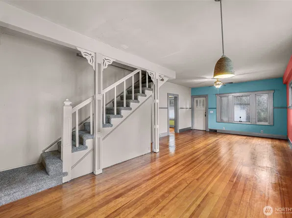 609 Lakeway Drive, Bellingham, WA 98225