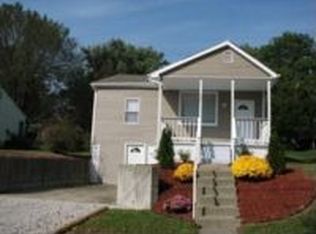 1526 Cherokee St, Leavenworth, KS 66048