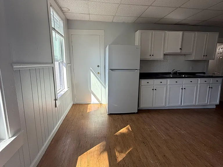 11 Lilley Ave #1 — Photo 2