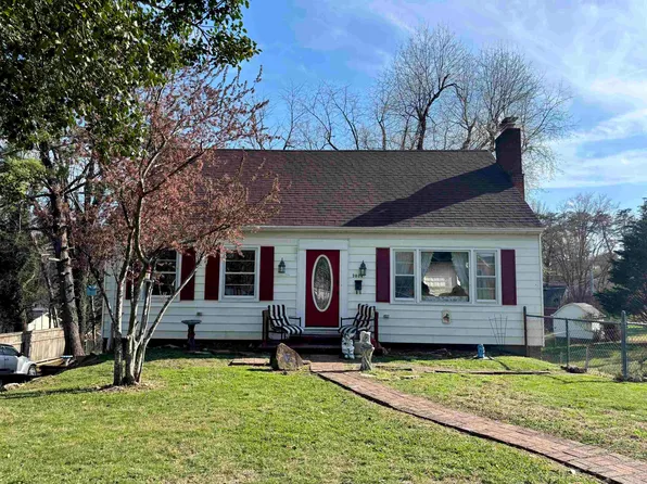 3804 Greenway Rd, Ashland, KY 41102