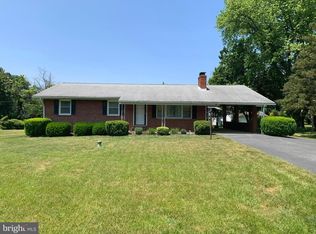 6994 Clover Hill Dr, Frederick, MD 21702