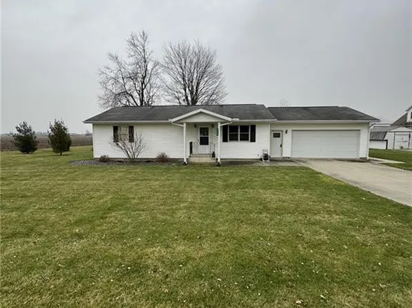 320 E Morenci St, Lyons, OH 43533