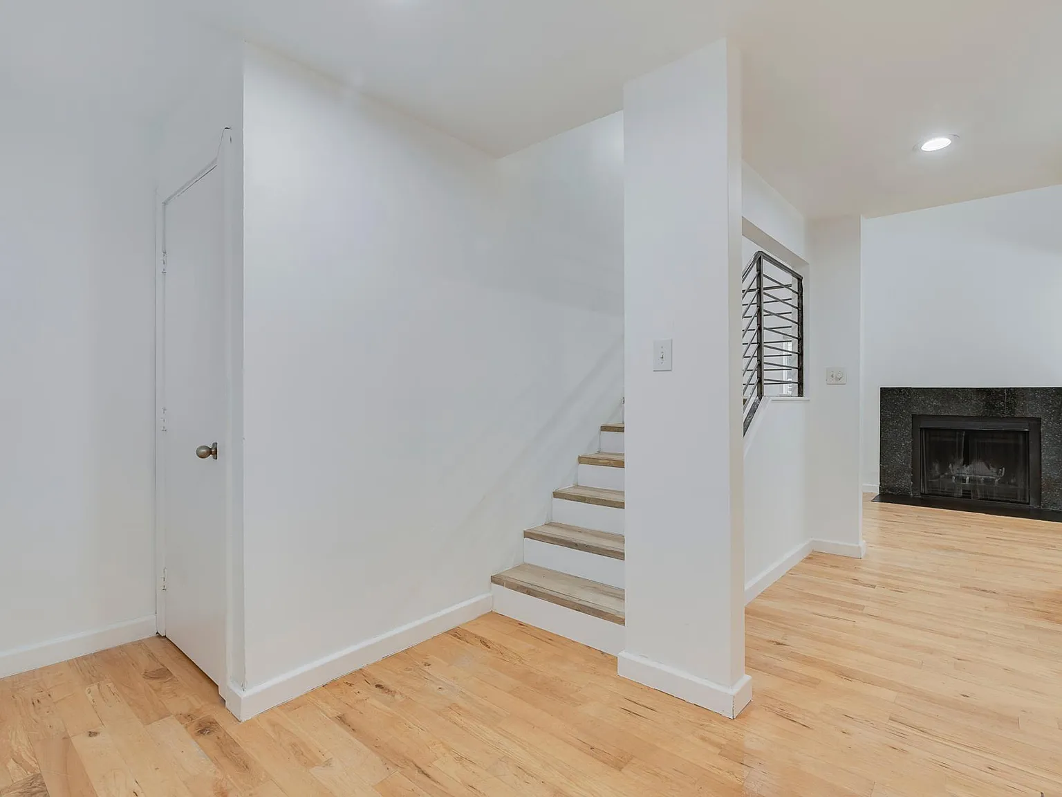 1 bed, 1.5 bath, 1208 sqft, $1,850 — Photo 1