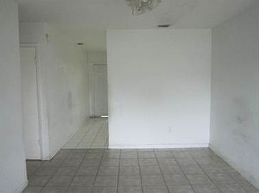 3rd image of 3965 NW 164th St