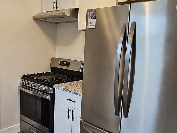 5th image of 1772 N Allen Ave