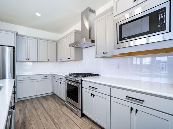 6079 Rendezvous Pkwy