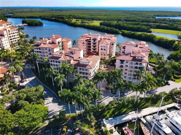 13647 Deering Bay Dr APT 142, Coral Gables, FL 33158