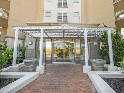 260 Beach 81st St APT 6J, Rockaway Beach, NY, 11693
