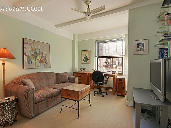 5th image of 123 W 74th St APT 4A