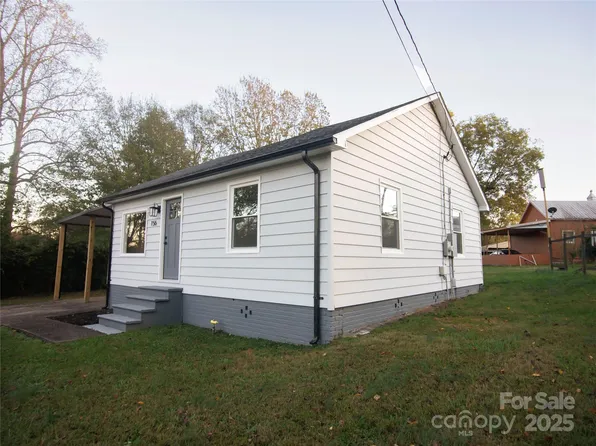 156 Eastwood St, Spindale, NC 28160