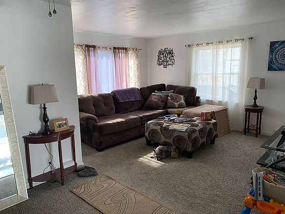 4th image of 48 Moulton Ave