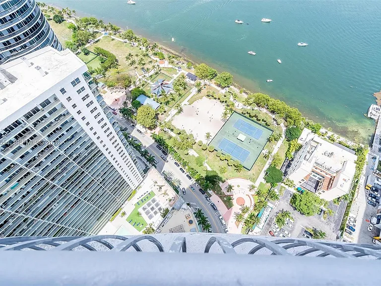 1750 N Bayshore Dr #4901 — Photo 36