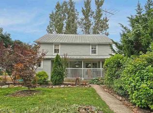 636 Hoffman Home Rd, Gettysburg, PA 17325