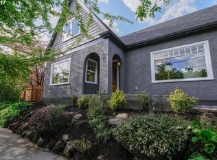 2231 SE Harrison St, Portland, OR 97214