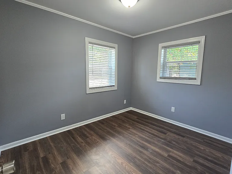 127 N 1st St #5 — Photo 7