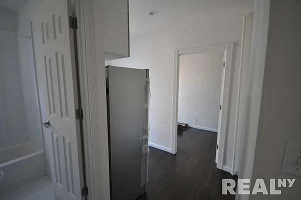 Rented by REAL New York | media 4