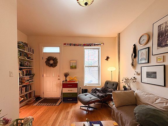 3rd image of 600 Sterling Pl APT 1R