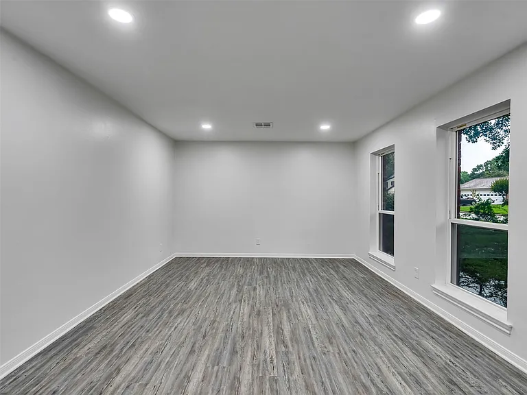 4023 Laverock Rd — Photo 4