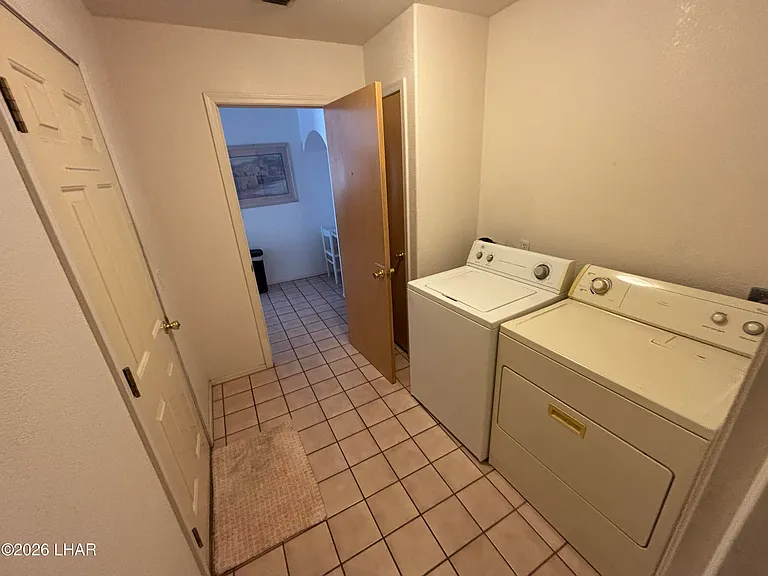 1829 Beavertail Dr — Photo 28