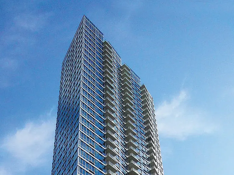 4615 Center Blvd #1105 — Photo 9