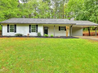 2840 Round Ridge Rd, Loganville, GA 30052