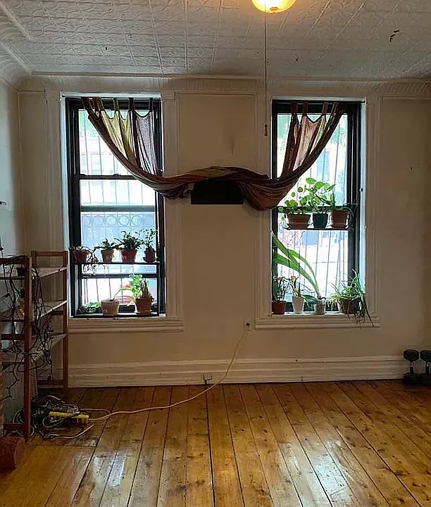 1st image of 452 7th Ave #1R