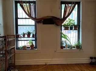452 7th Ave #1R, Brooklyn, NY 11215