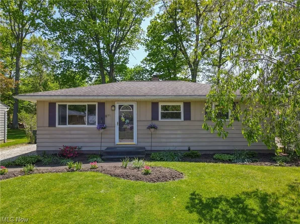 181 Bermont Ave, Munroe Falls, OH 44262