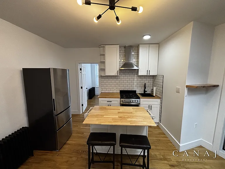 48 Marcy Ave #4 — Photo 1