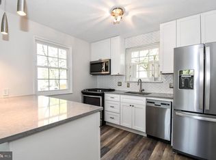60 E Rosemont Ave, Alexandria, VA 22301