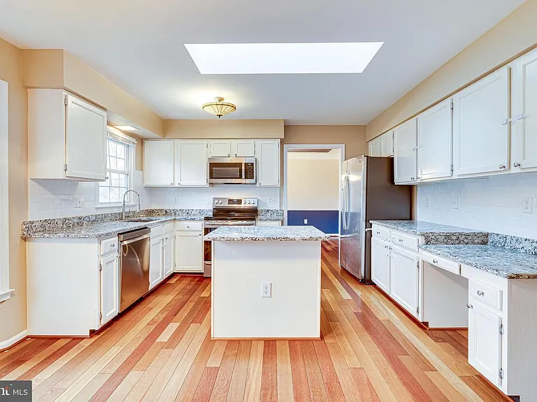3022 Dower House Dr — Photo 14