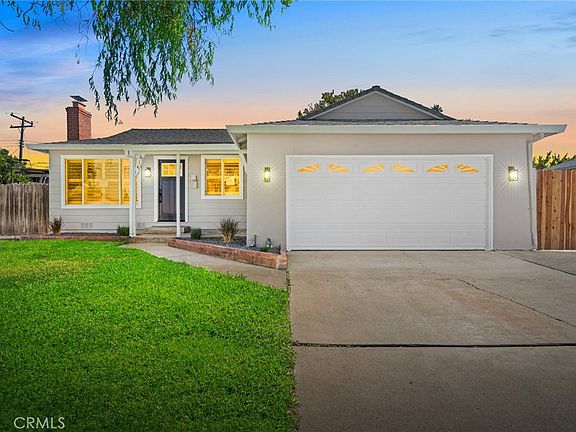 3rd image of 1416 Lomas Way