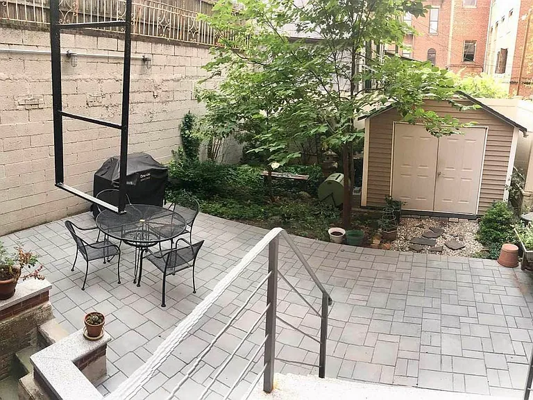 596 Driggs Ave #1 — Photo 1