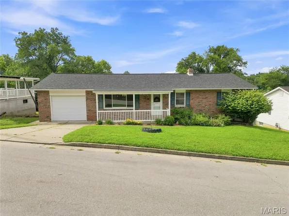 210 E 12th St, Hermann, MO 65041
